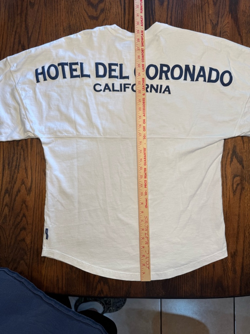 Hotel Del Coronado California White Crewneck Sweater - Picture 12 of 13
